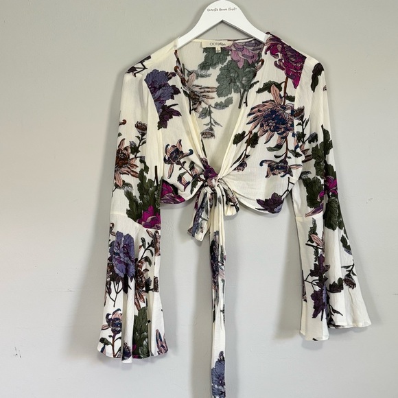 OOTD FASHION Women’s Ivory Purple Front Tie Bell Sleeve Blouse Boho Size Large - Picture 1 of 8